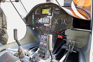 Cockpit des Alphatrainers des Aero-Club Koblenz.
